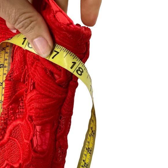 Lovers and Friends Red Crochet Floral Lace Sleeveless Above Knee Dress Small - Picture 7 of 9